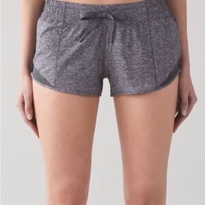 Lululemon Hotty Hot Short (2 1/2")
Heathered Black